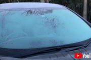 朝、クルマのフロントガラスがカッチカチに凍ってた　どうする？　「お湯をかける」→NGです