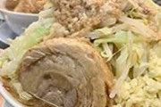 【悲報】ラーメン店のマナー論争『2人で訪れたラーメン店、完食した人は先に退店すべきか否か？』