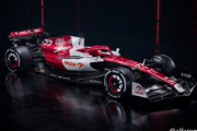【画像】アルファロメオが2022年型F1マシン「C42」を公開