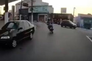 【ブラジル】警察の追跡から逃げるバイクの走り、世界一の凄さだと話題に