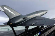 イギリス海軍空母プリンスオブウェールズでドローンの運用評価テスト！