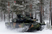ノルウェー陸軍が次期主力戦車の選定試験を公開…韓国K-2と独レオパルト2A7の一騎打ち！