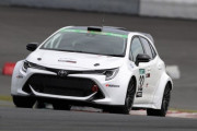 水素エンジンのレーシングカーがスーパー耐久の公式テストに出走！
