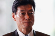 西村経済再生相「新型コロナの打撃、リーマン・ショック並みかそれ以上」