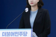 【韓国】文大統領、秘書官に25歳の現役女子大生を抜擢し若者にアピール　ネチズン激怒