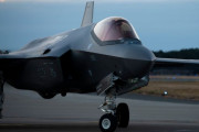 アラスカ州所属のF-35AライトニングII戦闘機が三沢基地に飛来！