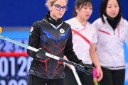 【北京五輪】カーリング「めちゃ美人」「スパイ役で出てきそう」ＲＯＣの”メガネ先輩”が話題に