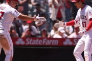 大谷翔平が菊池から３号ホームラン、初の「お祝い兜」にご満悦、エンゼルス戦実況スレの翻訳(海外の反応)