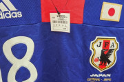 【悲報】日本代表ユニ、本田圭佑の背番号入ってるだけで安くなってしまうｗｗｗ