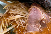 P業界のTwitterアカウントに求めるモノはラーメン画像じゃねぇんだよ