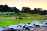【動画】ペンシルベニア州の空港でヘリコプターにセスナ機が突っ込む死亡事故。