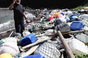 【速報】「もう限界だ」対馬の浜辺に中国や韓国・北朝鮮からゴミが大量漂着　→実際の状況がこちら
