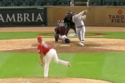 【不文律】MLB、野手登板の76キロ無気力投球を本塁打にして炎上。