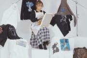【画像あり】フェアリンさんのブランドが「手の込んだグラフィックイラストTシャツ」を発表←似たようなロゴデザインのものがメルカリで販売されていると話題に
