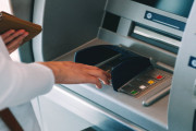 「大金持ちや！！」ATMで現金無限引き出し騒動発生