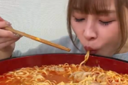 【動画】大食い系美人女子さん、北極ラーメン7杯分をペロリｗｗｗｗｗｗｗｗｗｗｗｗｗｗｗ