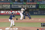 【ヤクルト対中日7回戦】中日・高橋周平、ファールフライを落球…