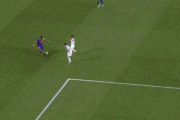 【GIF】バルセロナさん、前回ナポリと戦った時のワンシーンｗｗｗｗ