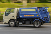 ごみ収集車ってなんであんなにうるさいんや！