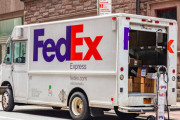 【動画】FedExの配達員が神すぎると話題に　Amazonの配達員よ少しは見習え
