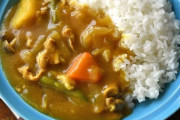 J( ‘ｰ`)し「今夜はカレーよ」彡(^)(^)｢！｣ﾄﾞﾀﾄﾞﾀ(階段を駆け下りる音