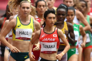 【悲報】1500m日本新記録の日本女子、ゴール直後のインタビューで死にかけてしまう