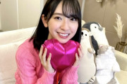 日向坂46金村美玖、おひさま大興奮のあの衣装で生配信に登場！！