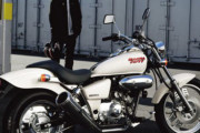 原付きの免許取ってマグナ50ってバイク買おうと思うんやけど20万で足りる？？？