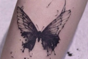 【画像】この蝶のタトゥーどう思う？