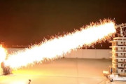 【動画】海外のユーチューバーすげえ。自作のプラズマキャノンを発射してしまう。