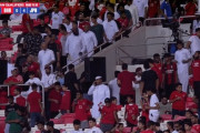 【サッカー】バーレーンサポーターがやばすぎる。国歌にブーイング、日本選手にレーザーポインタ攻撃連発、大敗で観客逃走