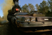 バック・ザ・フューチャー3「時速88マイルの為に車を電車に引かせるぞ！」←アホじゃね？