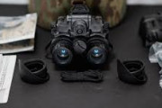 【悲報】陸上自衛隊の暗視ゴーグル1台2068万円、銀座銃砲店から25台購入　米軍特殊部隊「1台195万円で性能も格上」