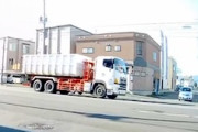 【札幌】片側2車線ある道路を行けるかなー運転で突っ切ろうとした車が事故を起こすドラレコ。