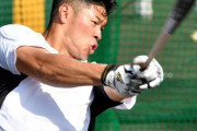 スポニチ「右飛でも観衆沸かせるのが阪神・佐藤輝、一振りでファンを酔わせた」