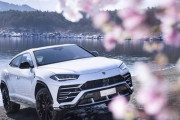 【悲報】ランボルギーニで1番人気の車…SUVｗｗｗｗｗ