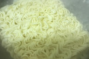 【 画 像 】掃除してたら消費期限2018年のラーメン見つけたんだがｗｗｗｗｗｗｗｗｗｗｗｗｗｗｗ