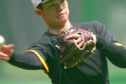 阪神中野「遊撃の時は送球の事で頭がいっぱいで捕球ミス多かった。二塁だと捕ることに専念できる」