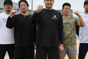 阪神　秋山拓巳、自主トレに藤浪1000奪三振記念Ｔシャツで登場「チームも楽しみにしてる」