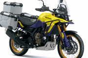 スズキ、「Vストローム800DE」「GSX-8S」の日本導入を発表