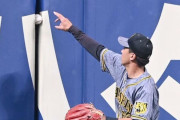 【阪神】珍プレーで命拾い？中日戦で打球が左翼フェンスに挟まる　九回土壇場　球場は騒然