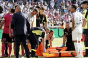足下で爆竹が爆発してGKが気絶…モンペリエ対クレルモンは終了間際に試合中止