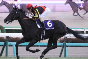 【悲報】クロワデュノールJC1週前追いで新馬に併走遅れw