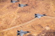 イスラエル空軍がシリアの首都ダマスカスを空爆…地対空ミサイルで対応！