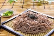 美味しんぼ「蕎麦に薬味は要らない」ワイ「ほーん」ﾈｷﾞﾄﾞﾊﾞｰﾜｻﾋﾞﾄﾞﾎﾟﾝﾗｰﾕﾀﾗｰ