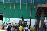 【動画】乙武候補者の演説にとんでもない選挙妨害をする男が現れる　何故か警察スルーｗｗｗ