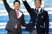 阪神１位西くん笑顔、矢野監督「入ってくれんねんな？」