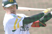石塚綜一郎フリー打撃でアピール　前田純から場外弾含む2本塁打