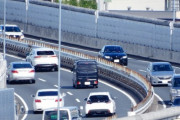 政府「自動車の走行距離に応じて税金をもらいます」