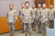 迷彩服の習主席が中国軍作戦指揮センターで「戦争の準備強化せよ」と強調！